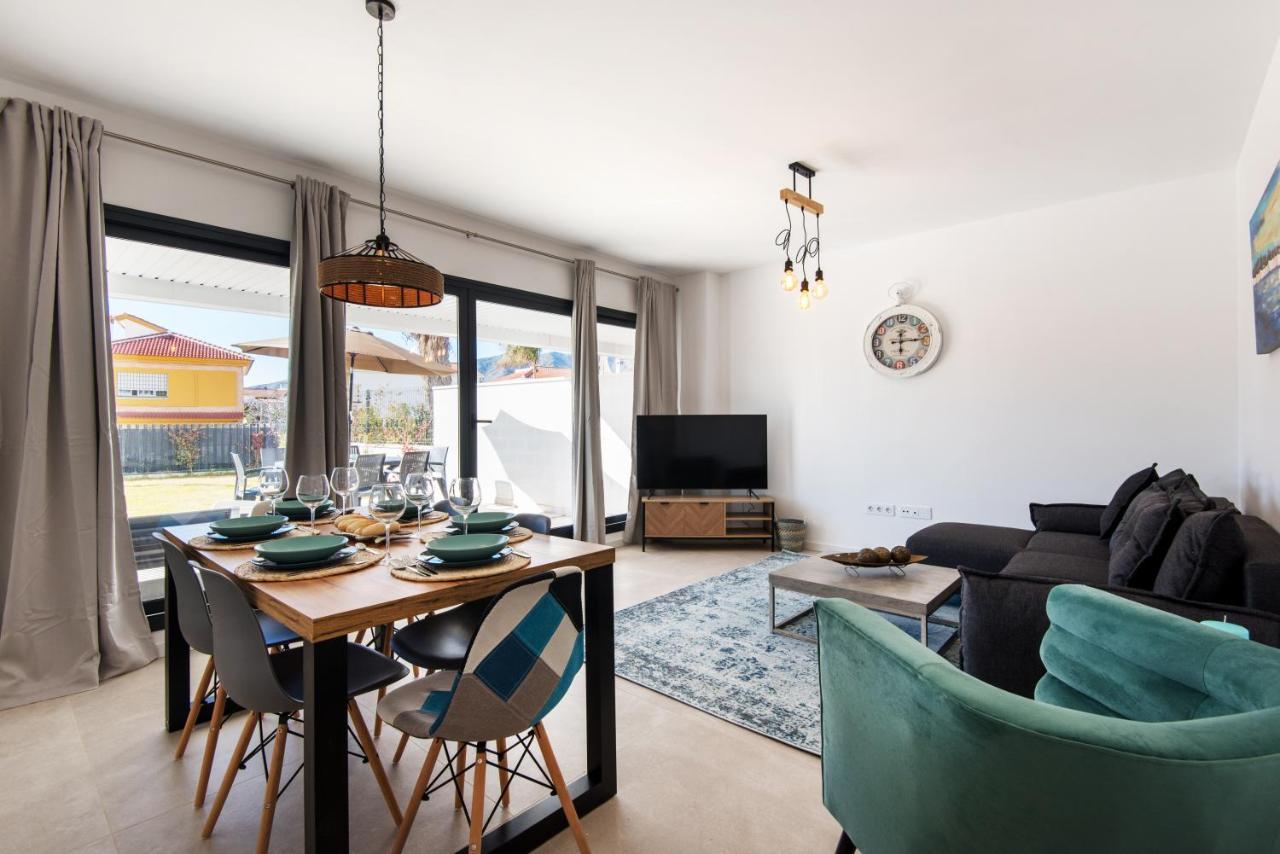 Alamar The Best Luxury Apartment On The Beach Torremolinos Exteriör bild